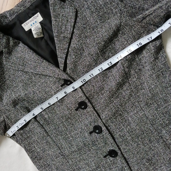 Covington • Women's Tweed-Like Button Front 3/4 Sleeve Blazer - Picture 13 of 15